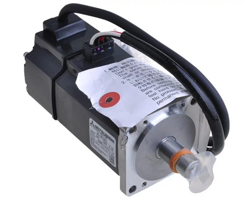 Серводвигатель HC-PQ23B-UE оснащен тормозом